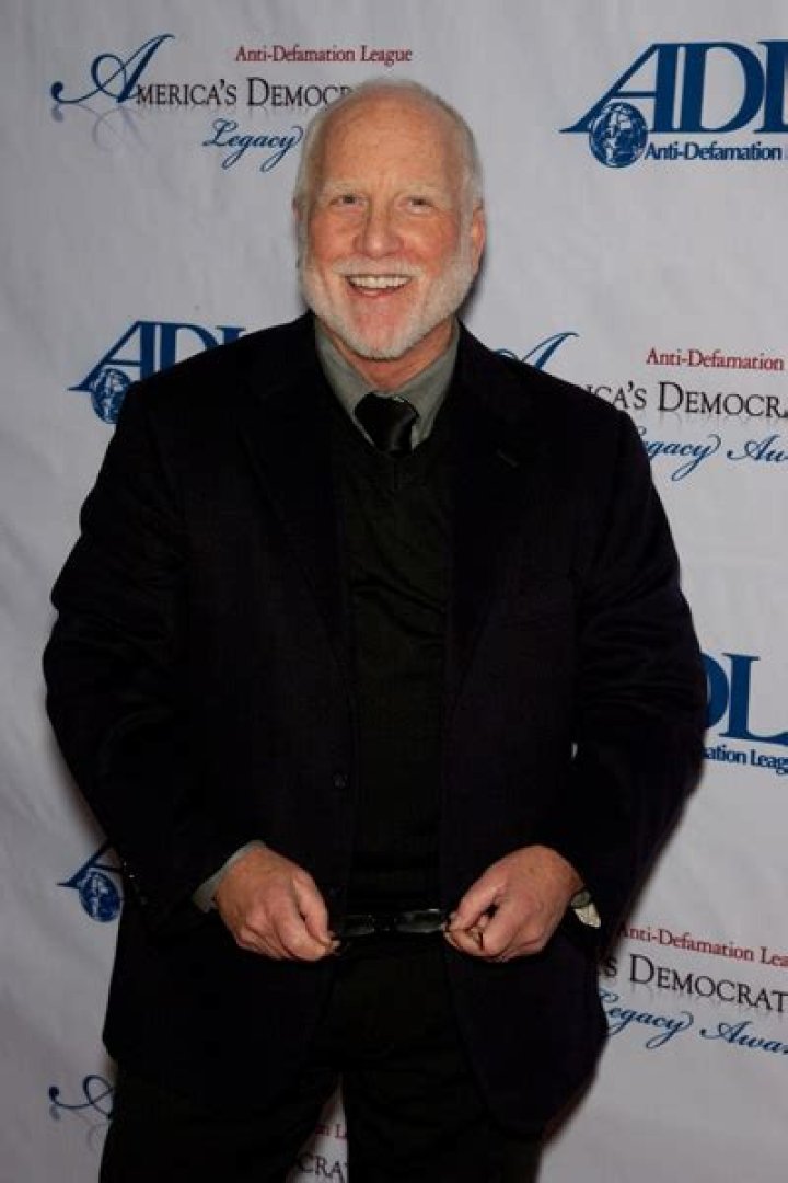 Richard Dreyfuss's Towering Height: Uncovering The Stature Of A Star