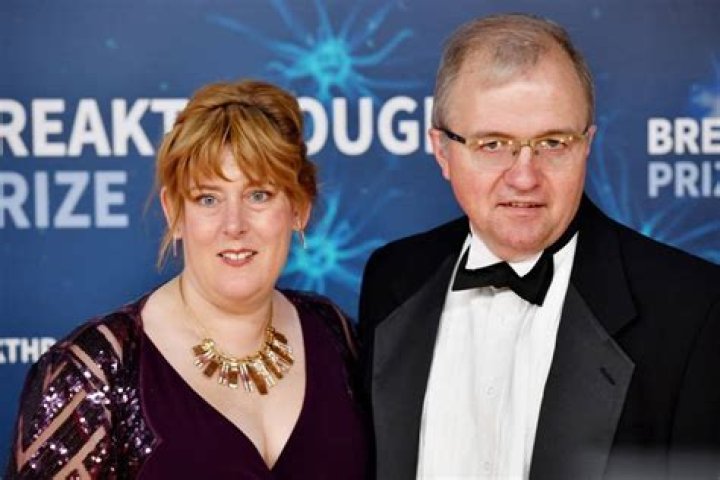 Robert Hawking - The Life And Legacy Of The Renowned Physicist